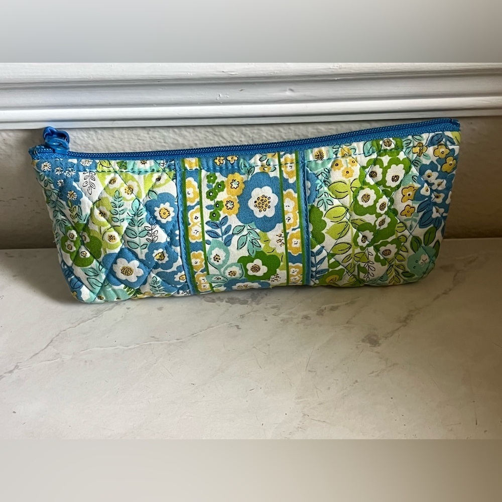 VERA BRADLEY 🌼 Cosmetic Pouch 2 for $22 ❇️